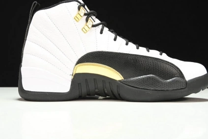 Hyperoad “ROYALTY” AIR JORDAN 12 0925